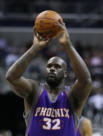 Shaquille ONeal takes a free throw. (Image by Keith Allison)